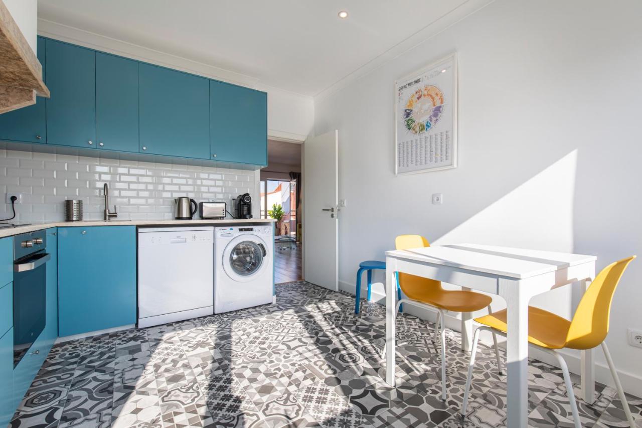 Lovelystay - Sunny 1Bdr Apartment W/Terrace Lisbon Luaran gambar